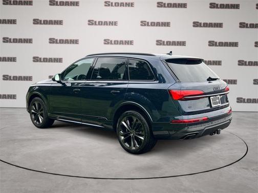 2025 Audi Q7 55 Premium Plus