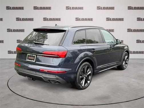 2025 Audi Q7 55 Premium Plus