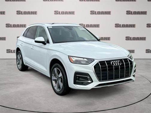 2023 Audi Q5 40 Premium Plus