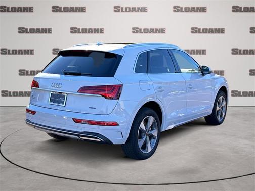 2023 Audi Q5 40 Premium Plus