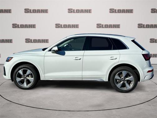 2023 Audi Q5 40 Premium Plus