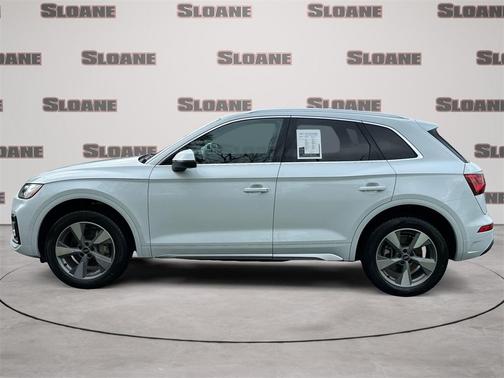 2023 Audi Q5 40 Premium Plus