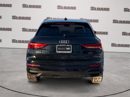 2023 Audi Q3 45 S line Premium