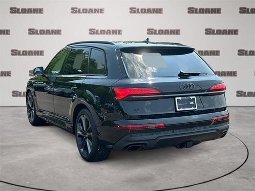 2025 Audi Q7 55 Premium Plus