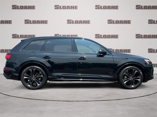2025 Audi Q7 55 Premium Plus