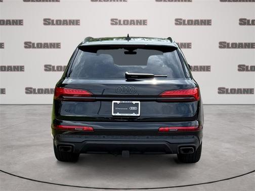 2025 Audi Q7 55 Premium Plus