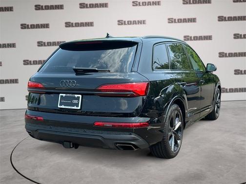 2025 Audi Q7 55 Premium Plus