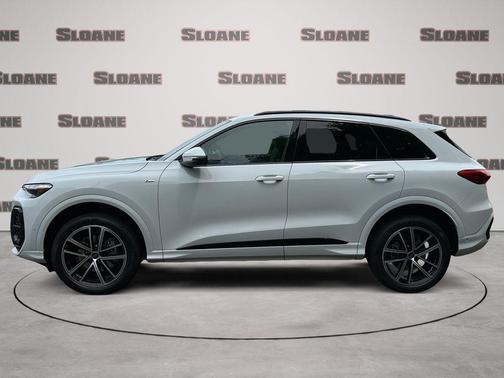 White 2026 Audi Q5
