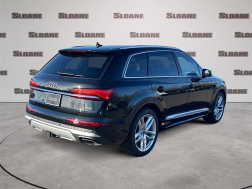 2025 Audi Q7 55 Premium