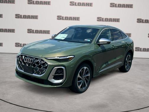 Green 2026 Audi SQ5