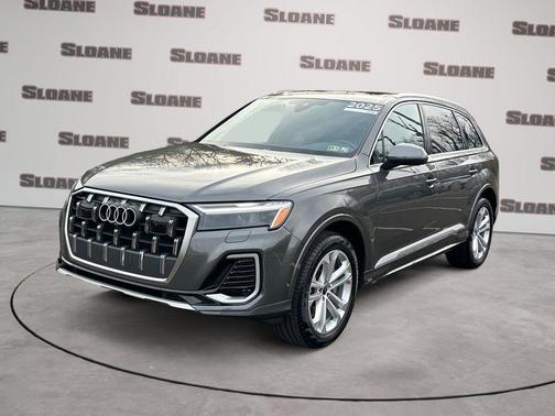 Samurai Gray Metallic 2025 Audi Q7 45 Premium Plus