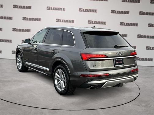 2025 Audi Q7 45 Premium Plus
