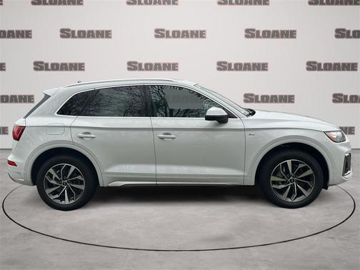 2024 Audi Q5 45 S line quattro Premium