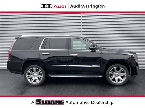 Photo 1 of 10 of 2019 Cadillac Escalade Luxury