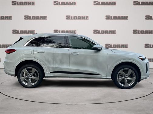 2025 Audi Q5 2.0T quattro Premium