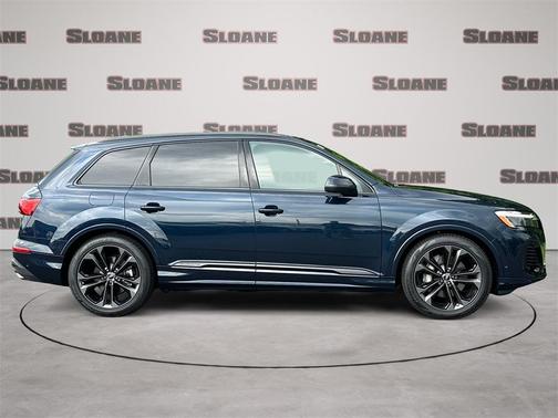 2025 Audi Q7 55 Premium