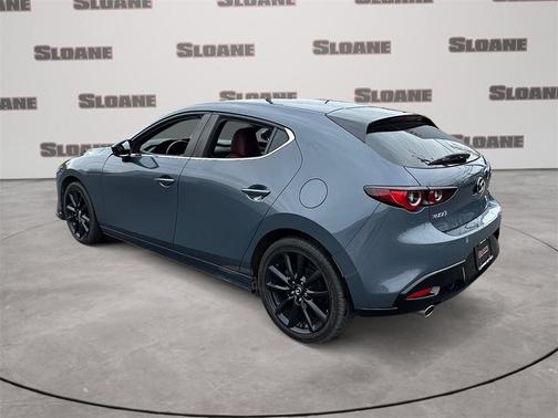2022 Mazda Mazda3 Carbon Edition