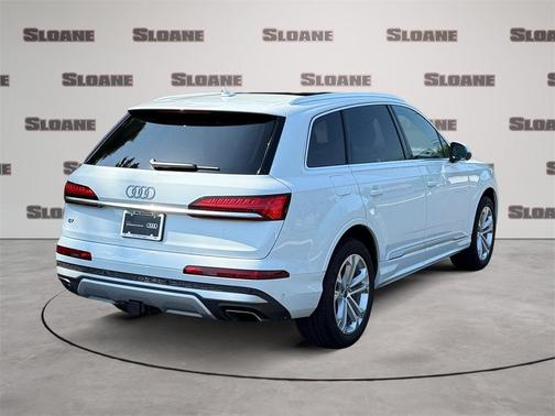 2025 Audi Q7 55 Premium Plus