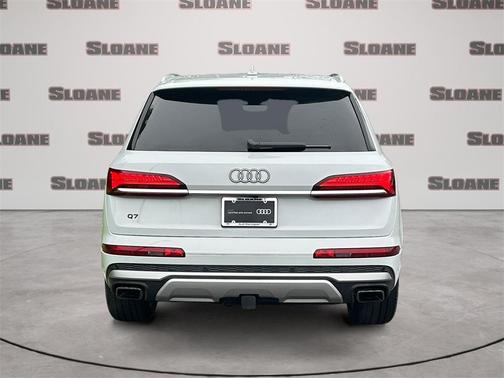 2025 Audi Q7 55 Premium Plus