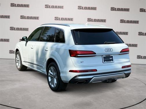 2025 Audi Q7 55 Premium Plus