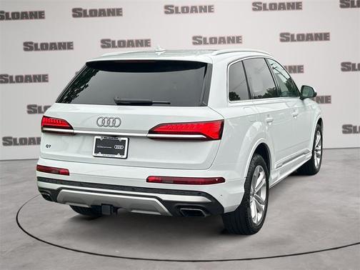 2025 Audi Q7 55 Premium Plus