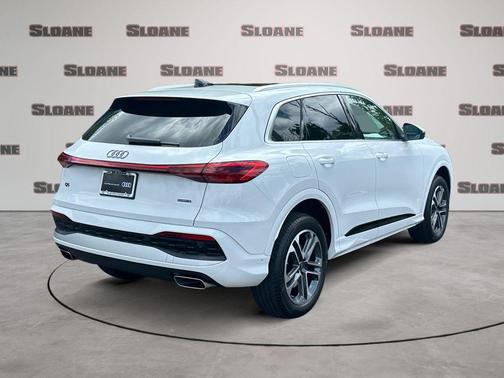 Arkona White 2025 Audi Q5 2.0T quattro Premium