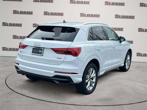 2021 Audi Q3 45 S line Premium