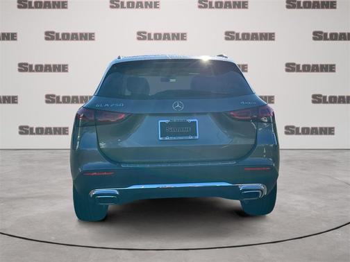 2022 Mercedes-Benz GLA 250 Base 4MATIC