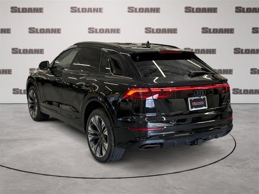 2025 Audi Q8 55 Premium