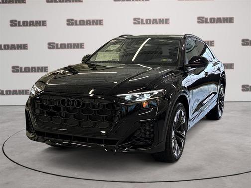 2025 Audi Q8 55 Premium