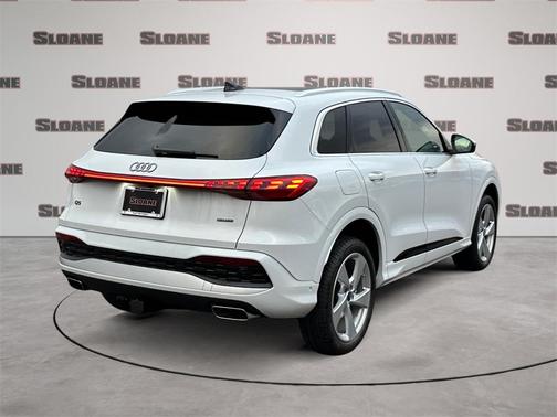 2025 Audi Q5 2.0T quattro Premium