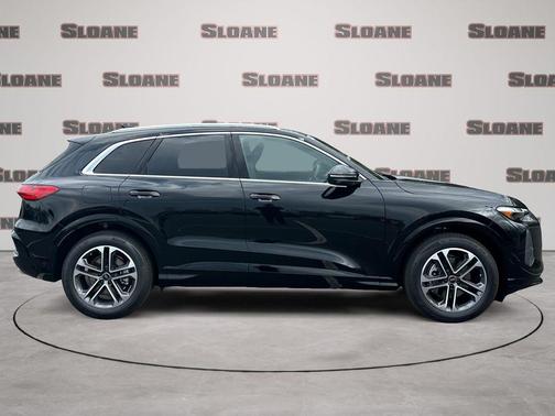 Black 2026 Audi Q5 PRESTIGE