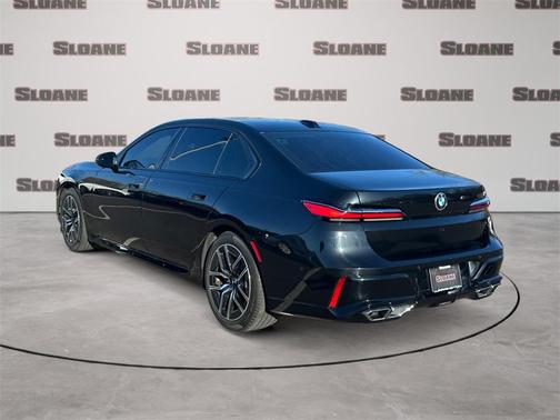 2023 BMW 760 760i xDrive