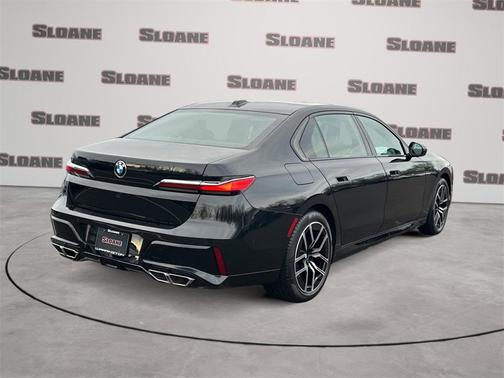 2023 BMW 760 760i xDrive