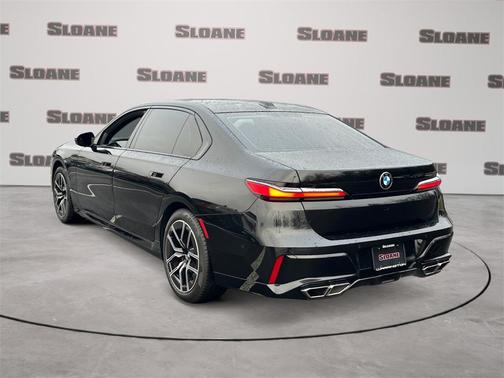 2023 BMW 760 760i xDrive