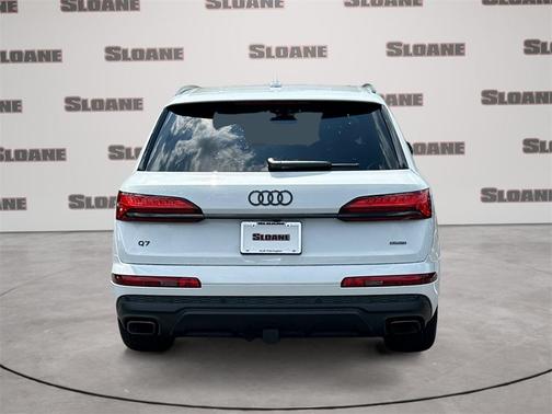 2025 Audi Q7 55 Premium