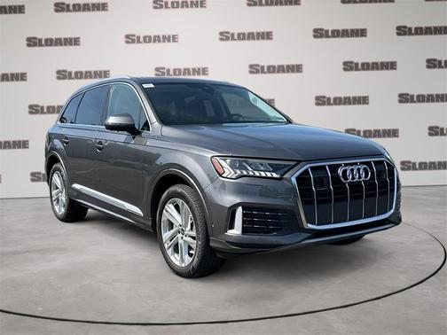 2023 Audi Q7 45 Premium Plus