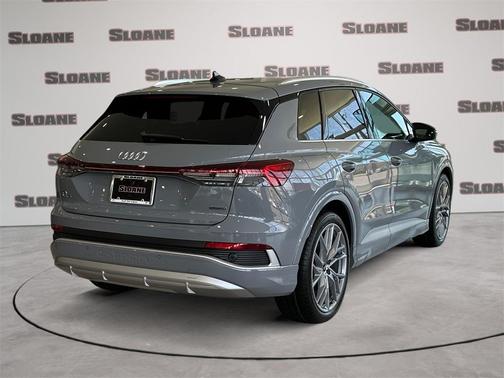 2025 Audi Q4 e-tron 55 quattro Premium