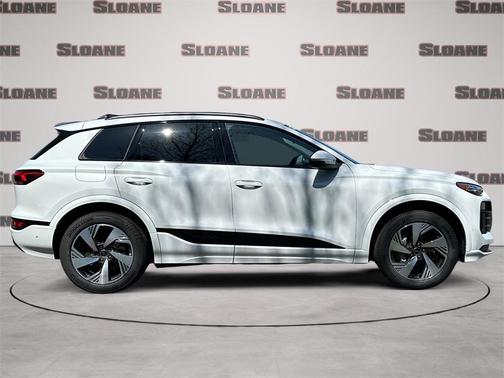 2025 Audi Q6 e-tron Premium