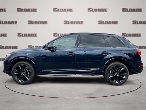 2025 Audi Q7 55 Premium Plus