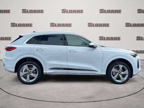 White 2026 Audi Q5