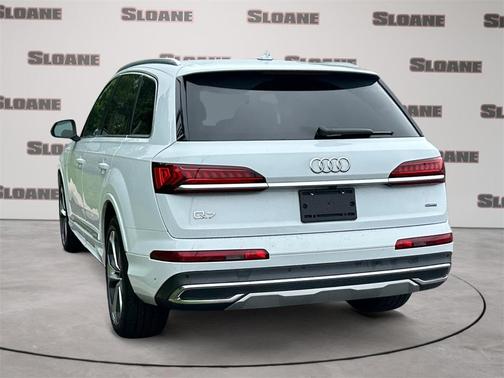 2023 Audi Q7 55 Premium Plus