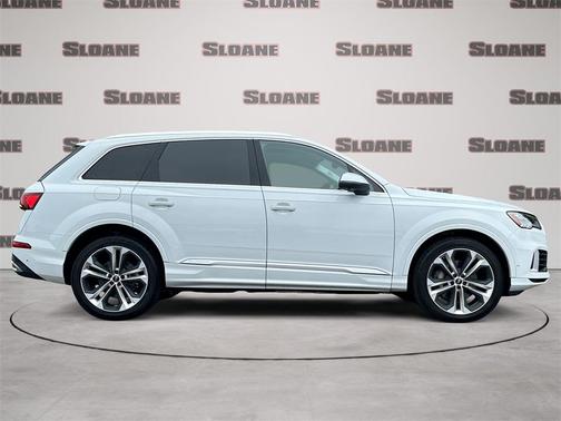 2023 Audi Q7 55 Premium Plus