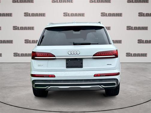 2023 Audi Q7 55 Premium Plus