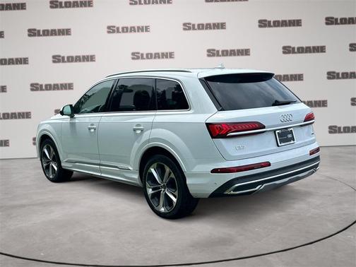 2023 Audi Q7 55 Premium Plus