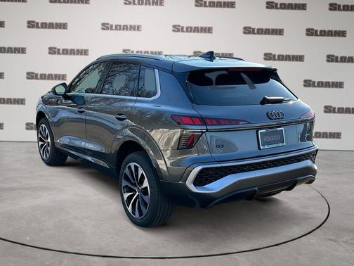 Daytona Gray Pearl 2026 Audi Q3 S line