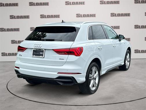 2024 Audi Q3 45 S line Premium