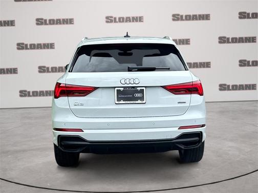 2024 Audi Q3 45 S line Premium