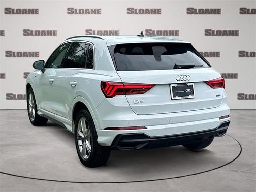 2024 Audi Q3 45 S line Premium