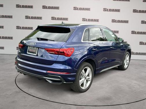 Navarra Blue Metallic 2022 Audi Q3 45 S line Premium